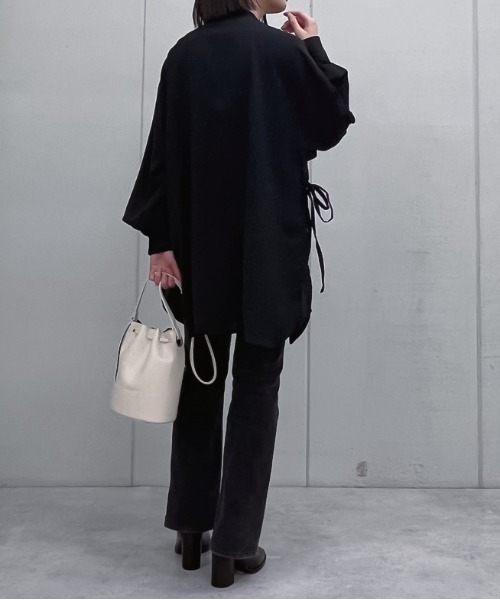 spiritoso(スピリトーゾ)の「【spiritoso】サイドリボンツイルブラウス(シャツ/ブラウス・レディース・ブラック/ベージュ・MEDIUM)」の15枚目の写真