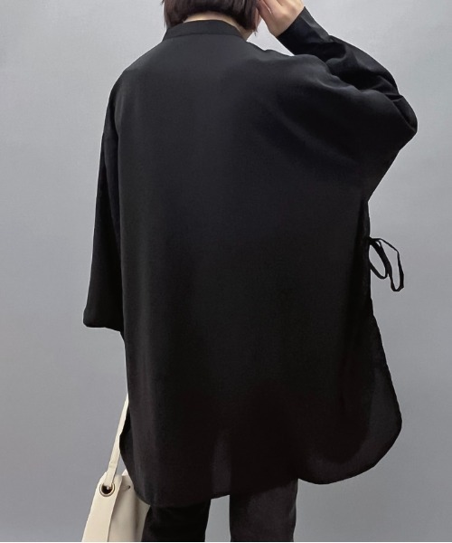 spiritoso(スピリトーゾ)の「【spiritoso】サイドリボンツイルブラウス(シャツ/ブラウス・レディース・ブラック/ベージュ・MEDIUM)」の4枚目の写真