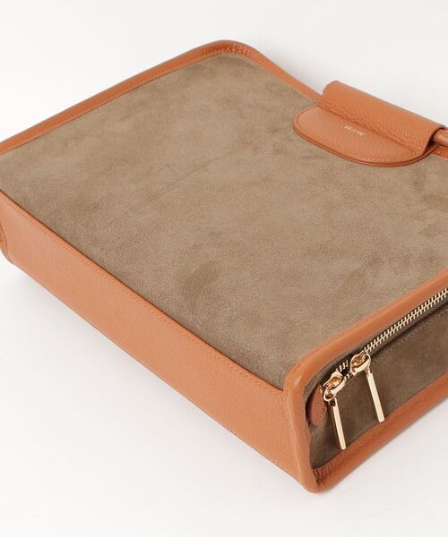 Beau're(ヴュレ)の「【BEAURE/ビュレ】Suede Classic ブリーフ Bag(ハンドバッグ・レディース・ブラウン系その他/カーキ・FREE)」の3枚目の写真