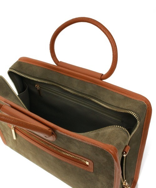 Beau're(ヴュレ)の「【BEAURE/ビュレ】Suede Classic ブリーフ Bag(ハンドバッグ・レディース・ブラウン系その他/カーキ・FREE)」の7枚目の写真
