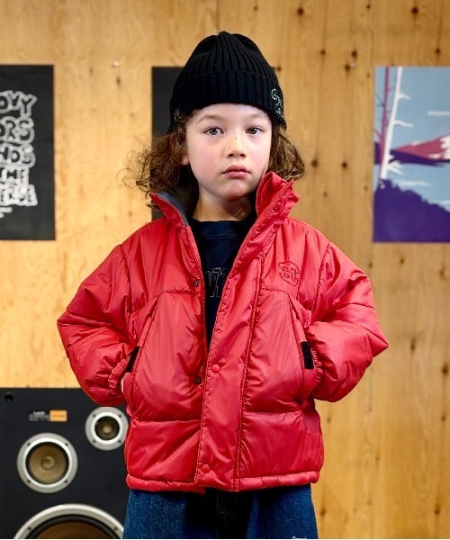 GROOVY COLORS（グルービーカラーズ）の「GRVY Padding Jacket（ダウンジャケット/コート・キッズ・ブラック/レッド・145/135）」の2枚目の写真