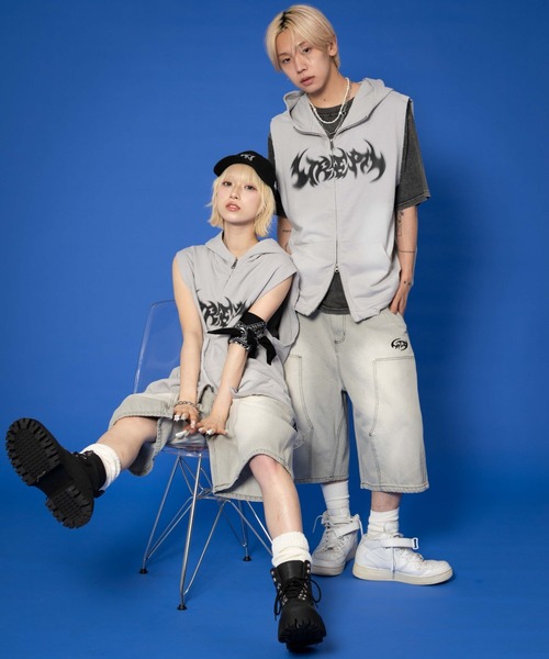 LTR DEPTH（レイターデプス）の「LTR DEPTH/ノースリーブグラフィックZIPパーカー（パーカー・メンズ・グレー/ブラック・LARGE/MEDIUM）」の6枚目の写真