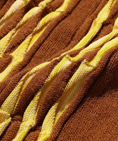 BEAMS PLUS(ビームスプラス)の「14ゲージ ボーンストライプ カーディガン(カーディガン/ボレロ・メンズ・ブラック/ブラウン/オリーブ/ネイビー・S/M/L/XL)」の21枚目の写真