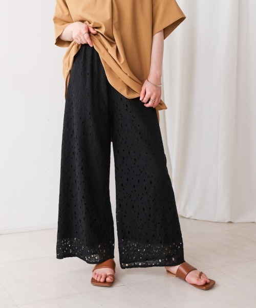 Bou Jeloud（ブージュルード）の「フラワーモチーフワイドパンツ（その他パンツ・レディース・ブラック/オフホワイト・38）」の17枚目の写真