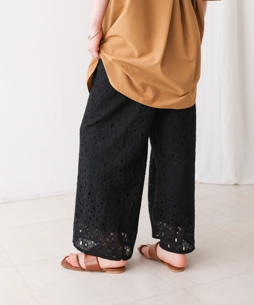 Bou Jeloud（ブージュルード）の「フラワーモチーフワイドパンツ（その他パンツ・レディース・ブラック/オフホワイト・38）」の22枚目の写真