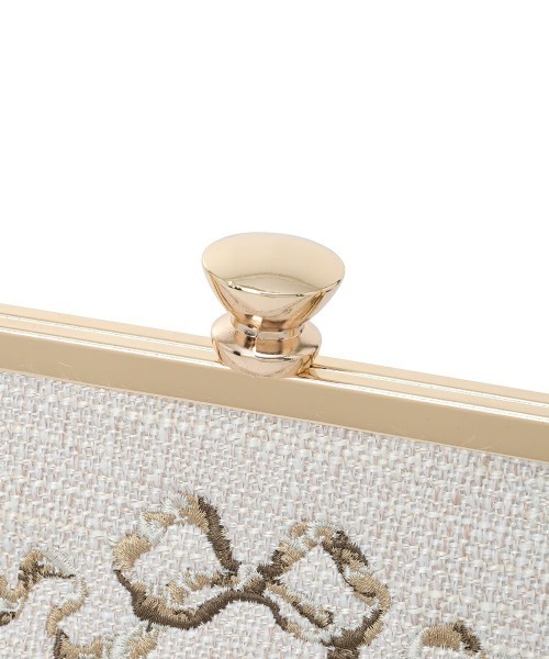 an another angelus（アンアナザーアンジェラス）の「リボンローズ刺繍がま口バッグ（ハンドバッグ・レディース・アイボリー/ライトブルー・FREE）」の22枚目の写真