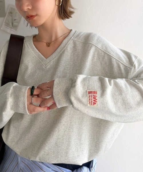 Java(ジャバ)の「《JaVa ジャバコラボ》シンプルなのに、存在感。綿100%Vネック切り替えロンT(長袖)(Tシャツ/カットソー・レディース・オフホワイト/ブラック/オートミール/チャコール・X-LARGE/SMALL/MEDIUM/LARGE)」の1枚目の写真