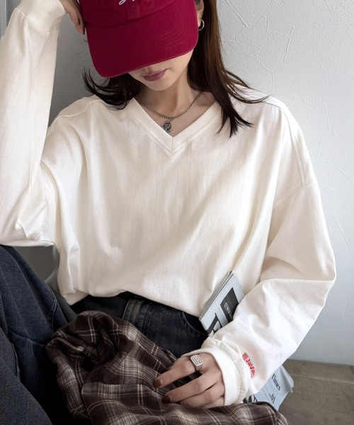 Java(ジャバ)の「《JaVa ジャバコラボ》シンプルなのに、存在感。綿100%Vネック切り替えロンT(長袖)(Tシャツ/カットソー・レディース・オフホワイト/ブラック/オートミール/チャコール・X-LARGE/SMALL/MEDIUM/LARGE)」の11枚目の写真
