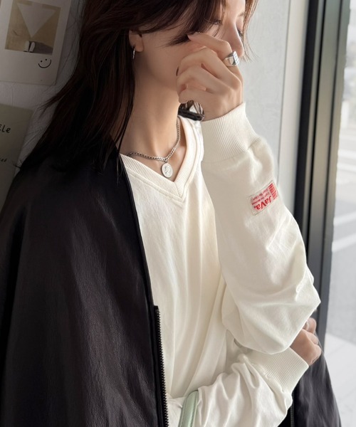 Java(ジャバ)の「《JaVa ジャバコラボ》シンプルなのに、存在感。綿100%Vネック切り替えロンT(長袖)(Tシャツ/カットソー・レディース・オフホワイト/ブラック/オートミール/チャコール・X-LARGE/SMALL/MEDIUM/LARGE)」の14枚目の写真