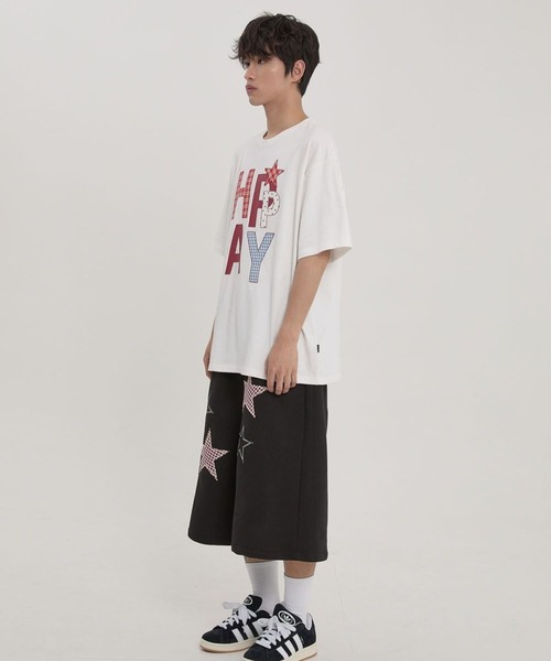 WaiKei（ワイケイ）の「【UNISEX】Wai Kei／ハッピーパッチワークT（Tシャツ/カットソー・レディース・ブラック/ホワイト/ネイビー・SMALL/MEDIUM）」の10枚目の写真