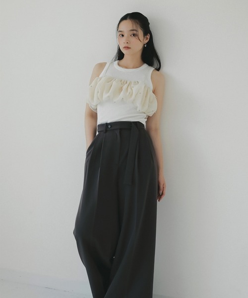 EIMY ISTOIRE(エイミーイストワール)の「シアースタッズキャミ(キャミソール・レディース・アイボリー/ブラック・F)」の13枚目の写真