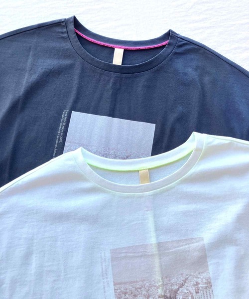 Q（キュー）の「フォトフレンチT（Tシャツ/カットソー・レディース・チャコールグレー/ホワイト・MEDIUM）」の8枚目の写真