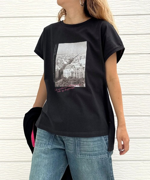 Q（キュー）の「フォトフレンチT（Tシャツ/カットソー・レディース・チャコールグレー/ホワイト・MEDIUM）」の15枚目の写真