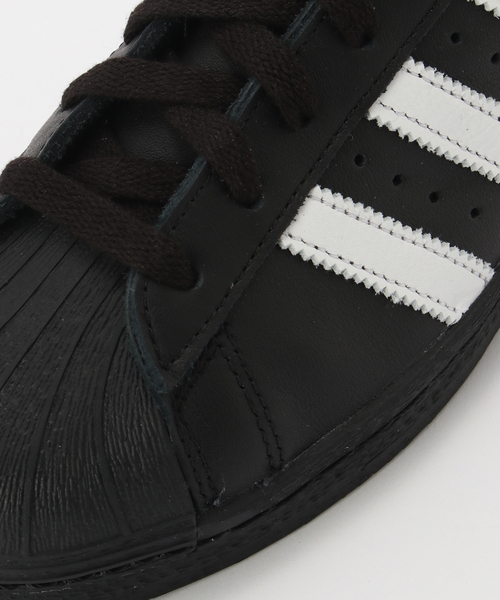 Spick & Span(スピックアンドスパン)の「adidas / アディダス SUPERSTAR 82(スニーカー・レディース・ブラック・24.5cm/24cm/23.5cm/23cm)」の4枚目の写真