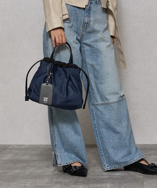 PADMA(パドマ)の「【PADMA/パドマ】ナイロン×レザー 巾着ミニトートバッグ(ビジネスバッグ・レディース・グレー/カーキ/ピンク/ワイン/ベージュ/ブラック/ネイビー・FREE)」の16枚目の写真