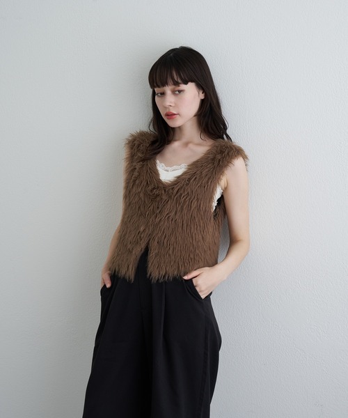 RAY CASSIN(レイカズン)の「ファーニットベスト(ニット/セーター・レディース・アイボリー/グレー/ブラウン・FREE)」の7枚目の写真