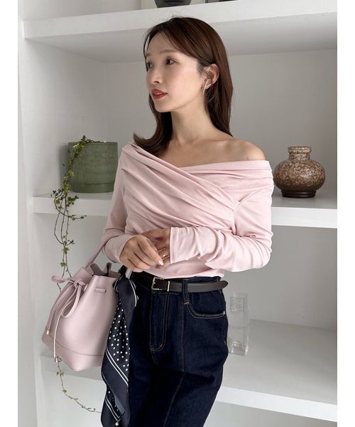 USAGI ONLINE・ZOZO限定】ギャザーオフショルカットソー（T