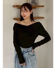 【USAGI ONLINE・ZOZO限定】ギャザーオフショルカットソー