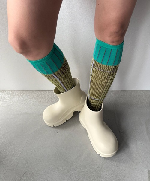 SANSeLF（サンセルフ）の「【SANSeLF】 ボリュームソールラウンドショートブーツ sas25a025（ブーツ・レディース・アイボリー/ブラック・S/M/L）」の2枚目の写真