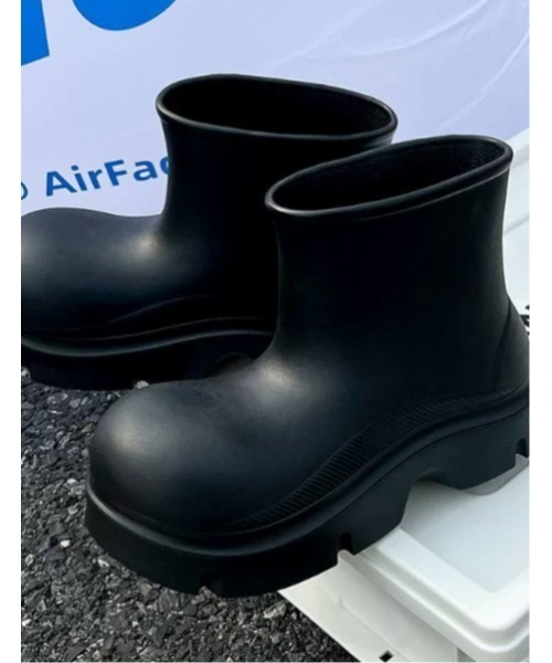 SANSeLF（サンセルフ）の「【SANSeLF】 ボリュームソールラウンドショートブーツ sas25a025（ブーツ・レディース・アイボリー/ブラック・S/M/L）」の12枚目の写真