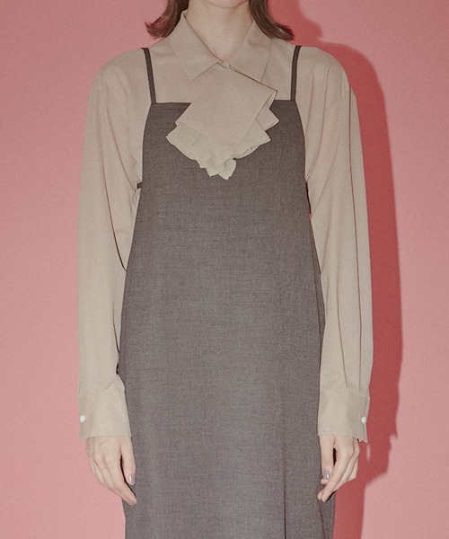 LE CIEL BLEU(ルシェルブルー)の「シアーウールシャツwネックスカーフ / Sheer Wool Shirt w/Neck Scarf(シャツ/ブラウス・レディース・ベージュ/チャコールグレー・36/38)」の11枚目の写真