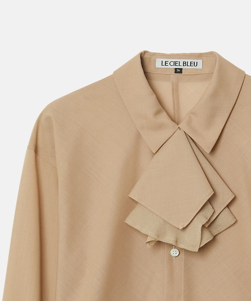 LE CIEL BLEU(ルシェルブルー)の「シアーウールシャツwネックスカーフ / Sheer Wool Shirt w/Neck Scarf(シャツ/ブラウス・レディース・ベージュ/チャコールグレー・36/38)」の16枚目の写真