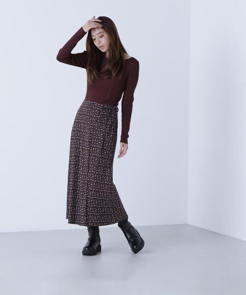 NATURAL BEAUTY BASIC（ナチュラルビューティーベーシック）の「◇ウールブレンドニットシリーズ　ボートネック（ニット/セーター・レディース・オフホワイト/ブラック/ブラウン/ピンク・FREE）」の9枚目の写真