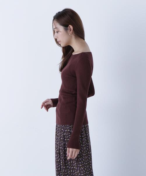 NATURAL BEAUTY BASIC（ナチュラルビューティーベーシック）の「◇ウールブレンドニットシリーズ　ボートネック（ニット/セーター・レディース・オフホワイト/ブラック/ブラウン/ピンク・FREE）」の15枚目の写真