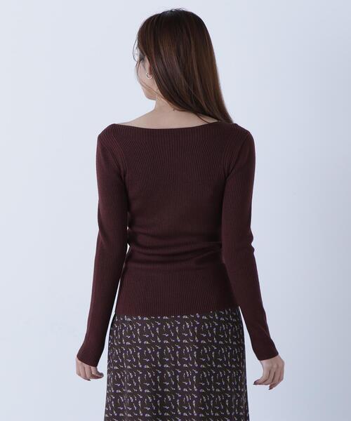 NATURAL BEAUTY BASIC（ナチュラルビューティーベーシック）の「◇ウールブレンドニットシリーズ　ボートネック（ニット/セーター・レディース・オフホワイト/ブラック/ブラウン/ピンク・FREE）」の16枚目の写真