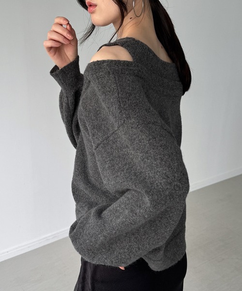 junoah(ジュノア)の「レイヤード風Vネックニット(薄手)(ニット/セーター・レディース・チャコール/ブラック/アイボリー・MEDIUM/LARGE)」の10枚目の写真