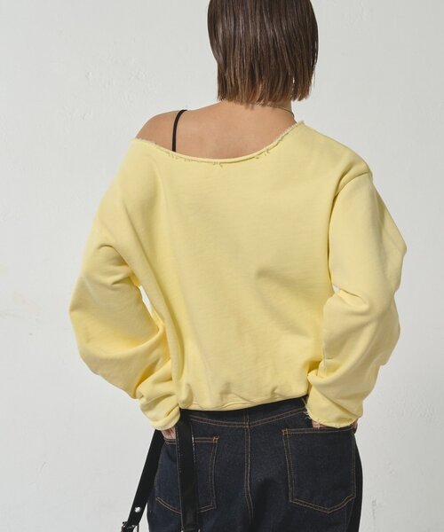 WHO'S WHO gallery(フーズフーギャラリー)の「【WEB限定】OFF-SHOULDER SWEAT(スウェット・レディース・ネイビー/チャコールグレー/ライトグレー/ブルー系その他/パープル/イエロー/サックスブルー/グレー・FREE)」の15枚目の写真