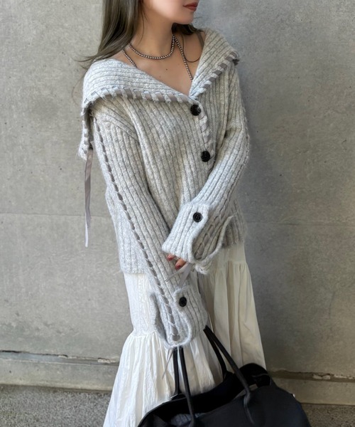 LAULEN(ローレン)の「ribbon sailor color knit cardigan /リボンセーラーカラーリブニットカーディガン(カーディガン/ボレロ・レディース・アイボリー/グレー/チャコールグレー・FREE)」の3枚目の写真