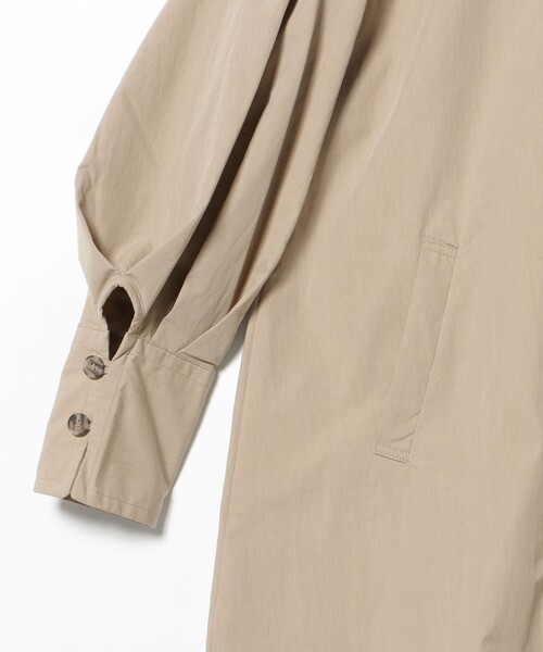 BEAMS HEART（ビームスハート）の「【ベストセラー】後ボタン ロングコート（ノーカラーコート・レディース・オリーブ/ネイビー/ベージュ・MEDIUM/SMALL）」の19枚目の写真