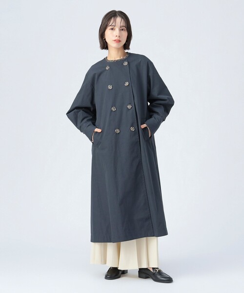 BEAMS HEART（ビームスハート）の「【ベストセラー】後ボタン ロングコート（ノーカラーコート・レディース・オリーブ/ネイビー/ベージュ・MEDIUM/SMALL）」の4枚目の写真