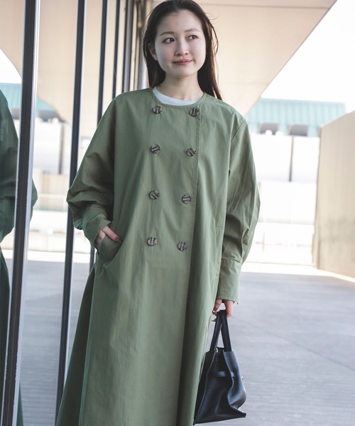 BEAMS HEART（ビームスハート）の「【ベストセラー】後ボタン ロングコート（ノーカラーコート・レディース・オリーブ/ネイビー/ベージュ・MEDIUM/SMALL）」の7枚目の写真