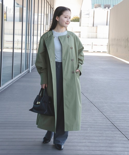 BEAMS HEART（ビームスハート）の「【ベストセラー】後ボタン ロングコート（ノーカラーコート・レディース・オリーブ/ネイビー/ベージュ・MEDIUM/SMALL）」の5枚目の写真