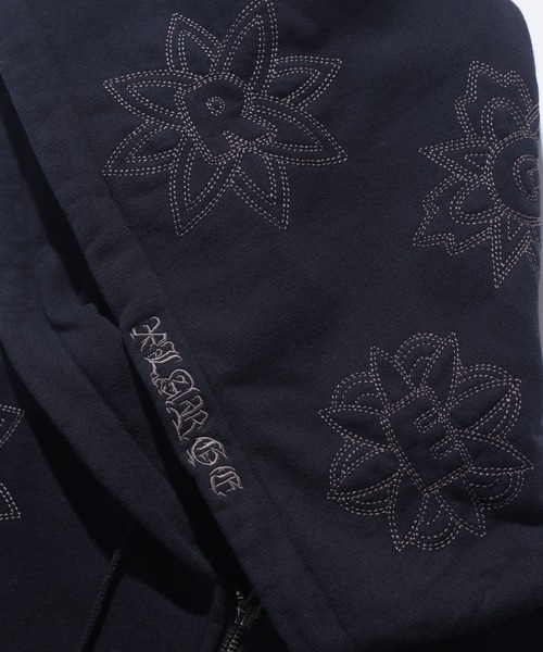 XLARGE（エクストララージ）の「ALLOVER EMBROIDERY ZIP UP HOODED SWEATSHIRT（パーカー・メンズ・ライトブルー/ブラック/ブラウン・L/M/S/XL）」の19枚目の写真
