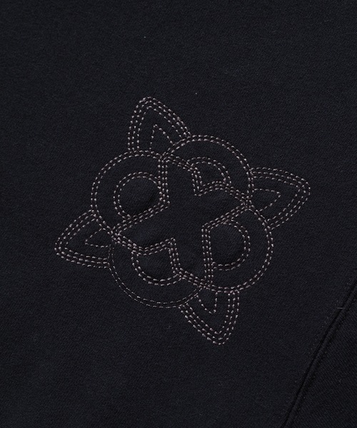 XLARGE（エクストララージ）の「ALLOVER EMBROIDERY ZIP UP HOODED SWEATSHIRT（パーカー・メンズ・ライトブルー/ブラック/ブラウン・L/M/S/XL）」の20枚目の写真