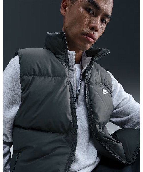 NIKE(ナイキ)の「《NIKEアパレル》AS M NK TF CLUB PUFFER VEST 65(ダウンベスト・メンズ・ブラック/ベージュ/グレー系その他・M/L/S/XL)」の8枚目の写真