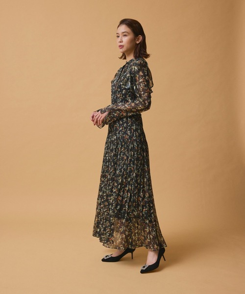 ALUNE(アルネ)の「ビジューバックルパンプス(パンプス・レディース・ブラック系その他/ゴールド・23cm/24.5cm/24cm/23.5cm/22.5cm)」の11枚目の写真