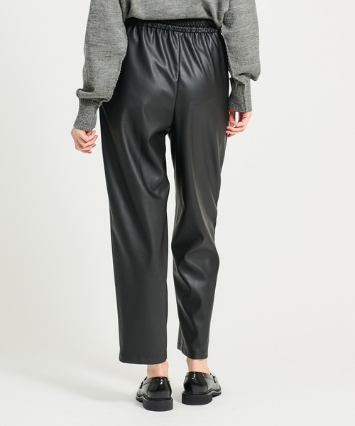 ESTNATION（エストネーション）の「ESTNATION / レザーライクパンツ（その他パンツ・レディース・ブラック/カーキ・36/38）」の4枚目の写真