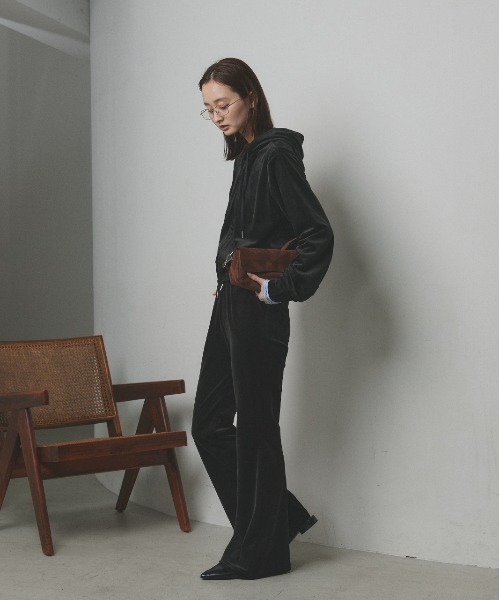 ad thie（アドティエ）の「2WAYスエード ミニショルダーバッグ（ショルダーバッグ・レディース・ブラック/ブラウン/カーキ/マスタード/ベージュ・FREE）」の11枚目の写真