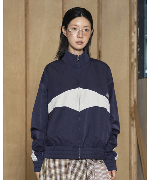GLACK(グラック)の「GJ104 パイピングライントラックジャケット (ネイビー)(ナイロンジャケット・レディース・その他・MEDIUM/LARGE)」の2枚目の写真