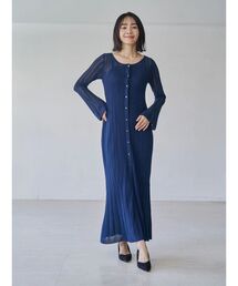 透かし編みニットワンピース