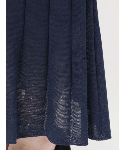 TONAL(トーナル)の「透かし編みニットワンピース(ワンピース・レディース・ネイビー/グレー/オフホワイト・MEDIUM)」の12枚目の写真