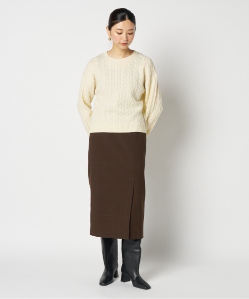 Letroyes(ルトロワ)の「CABLE CREW NECK KNIT(ニット/セーター・レディース・アイボリー/チャコールグレー/ネイビー・1/2)」の14枚目の写真