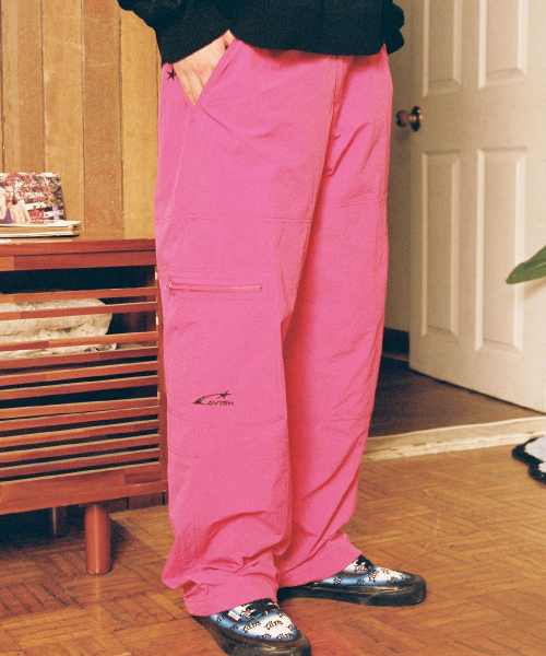 Cavish(カビシ)の「NYLON SPACE CARGO PANTS PINK(CV2ESUPA10A)(その他パンツ・レディース・ピンク・LARGE/MEDIUM/SMALL)」の3枚目の写真