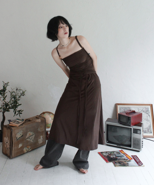 RUBATI(ルバティ)の「シャーリングストラップチューブトップドレス_ブラウン(ワンピース・レディース・その他・size2/size1)」の5枚目の写真
