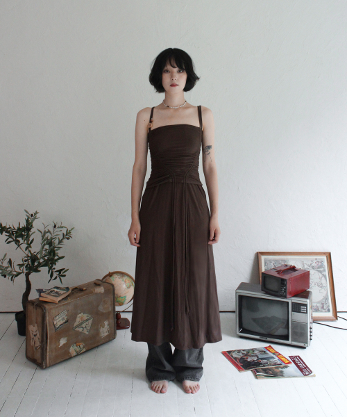 RUBATI(ルバティ)の「シャーリングストラップチューブトップドレス_ブラウン(ワンピース・レディース・その他・size2/size1)」の6枚目の写真