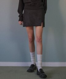 SUEDE SLIT MINI SKIRT - BLACK